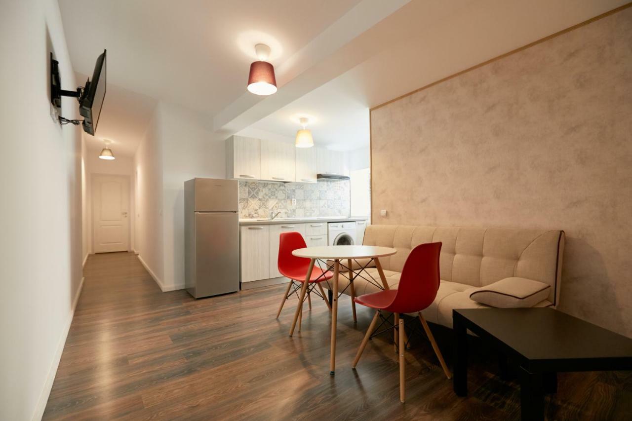 Stanford Apartments Букурещ Екстериор снимка