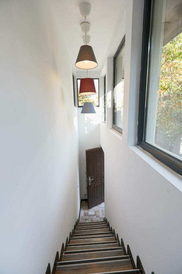 Stanford Apartments Букурещ Екстериор снимка